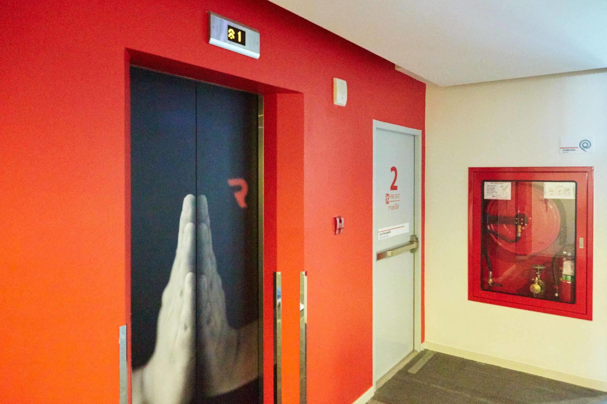Red Planet Bangkok Asoke - Sha Extra Plus Exterior foto